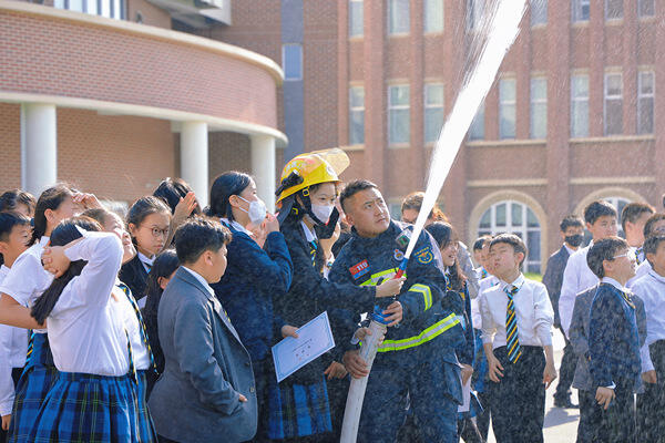 “消防安全”主题集会,南通惠立学校